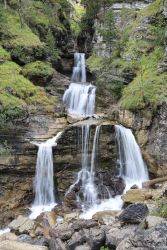 Wasserfall im Kuhfluchtgraben bei Farchant in Bayern